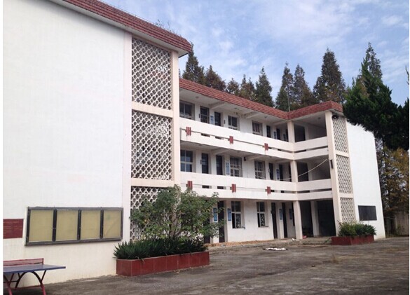 �������ս�����̳- ��Ȩ���Ĳ��˵�����