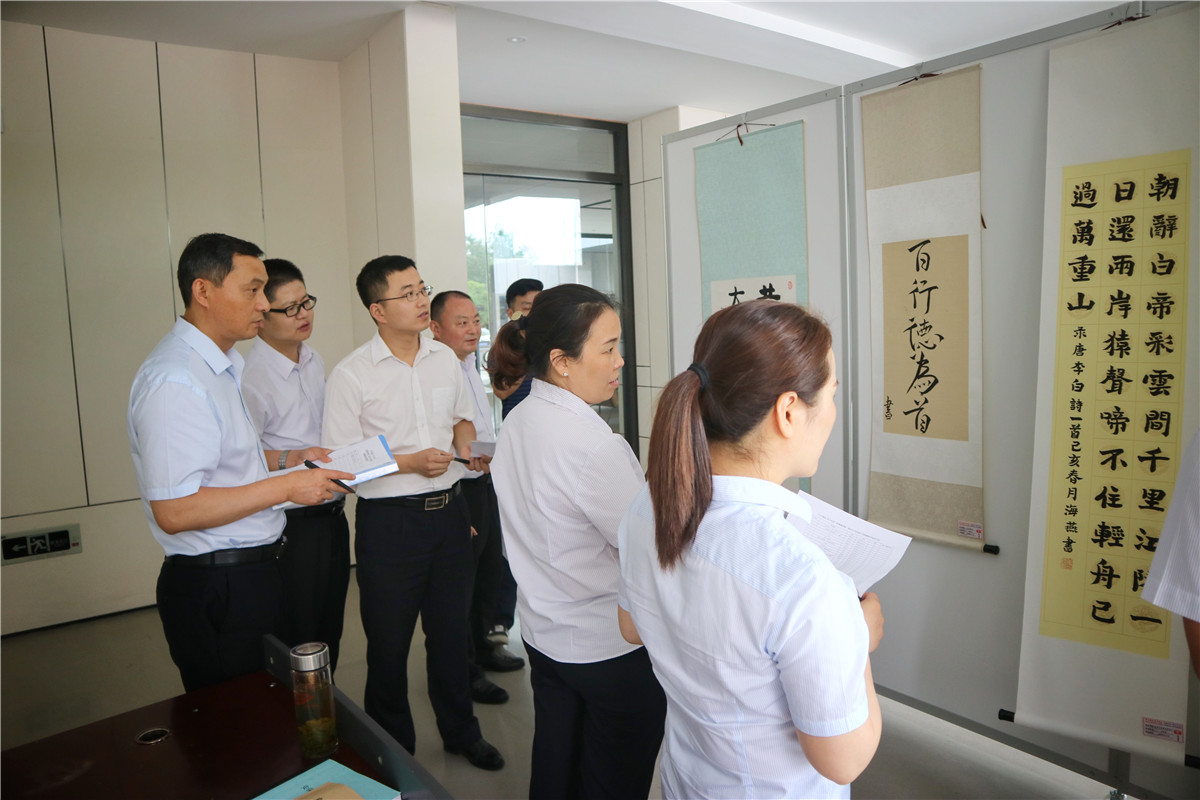 IMG_2435_.jpg IMG_2435_.jpg