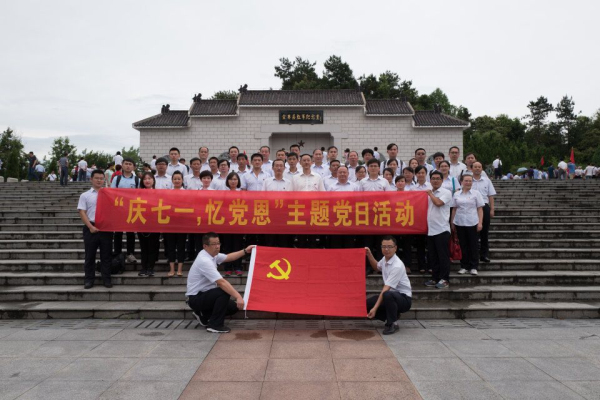 �������ս�����̳- ��Ȩ���Ĳ��˵�����