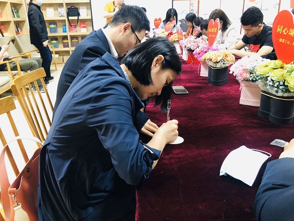 �������ս�����̳- ��Ȩ���Ĳ��˵�����