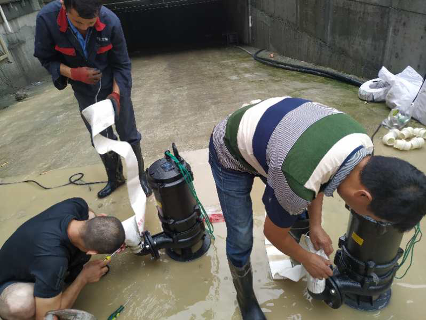 �������ս�����̳- ��Ȩ���Ĳ��˵�����