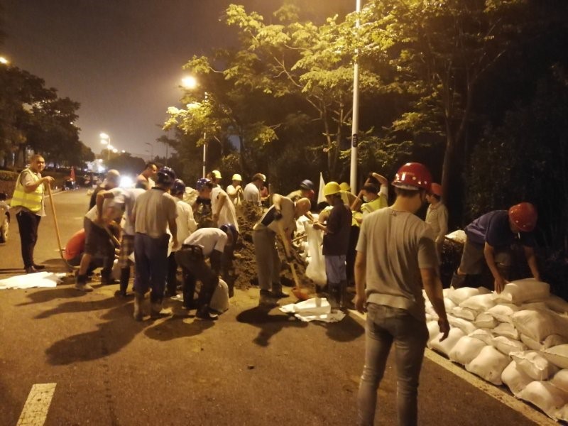 �������ս�����̳- ��Ȩ���Ĳ��˵�����