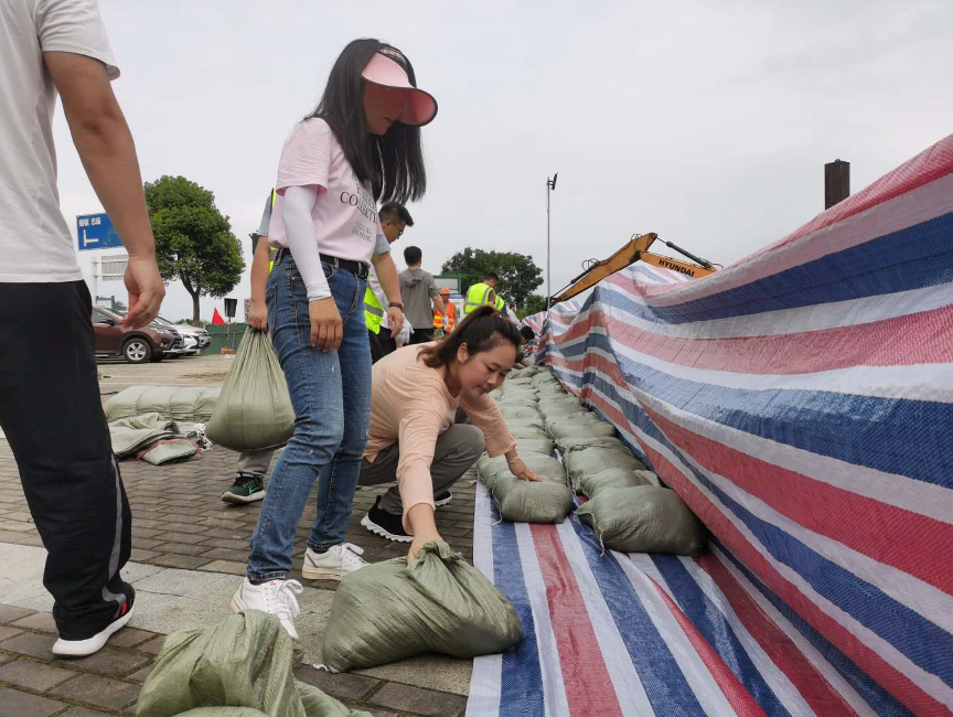 �������ս�����̳- ��Ȩ���Ĳ��˵�����