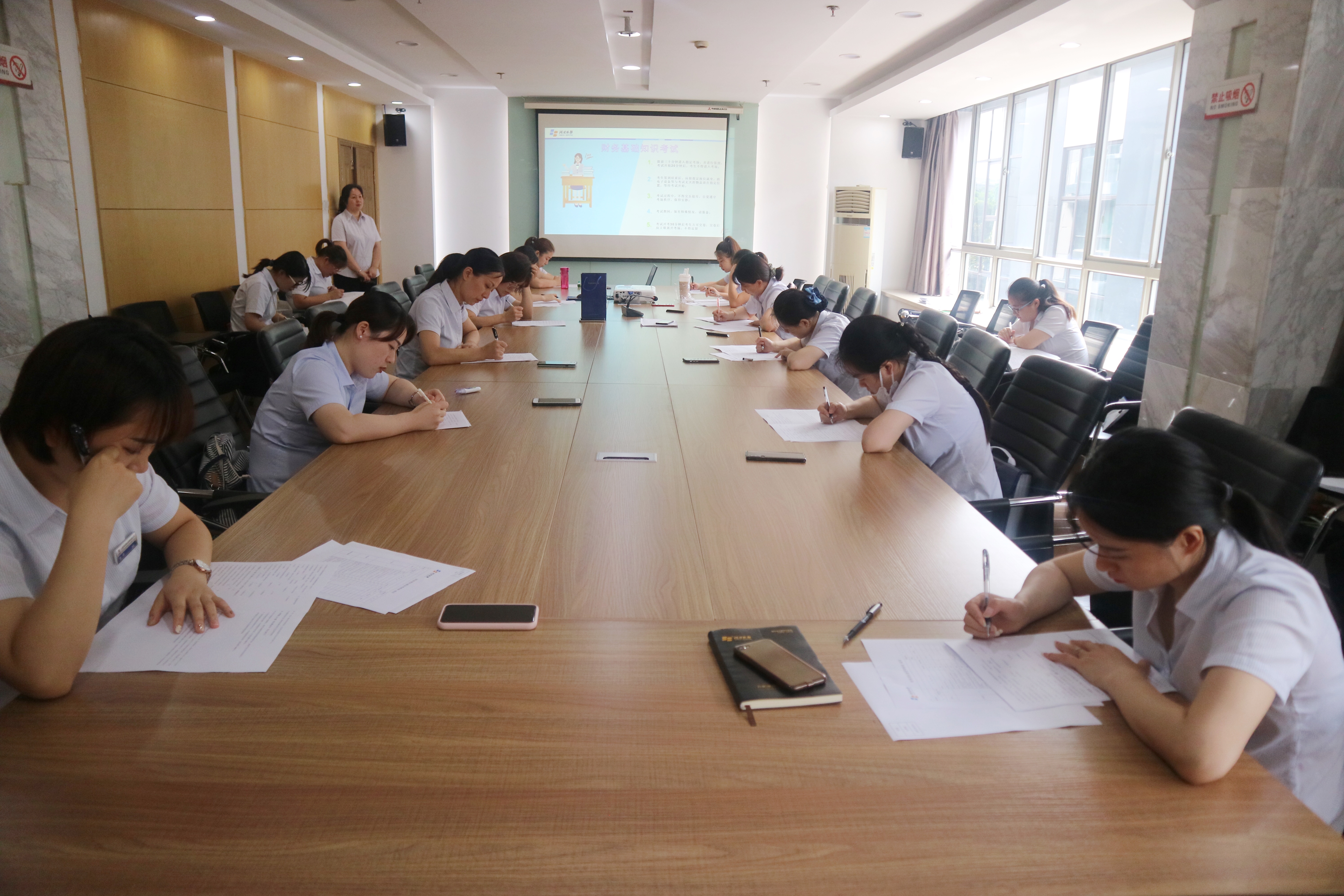 �������ս�����̳- ��Ȩ���Ĳ��˵�����