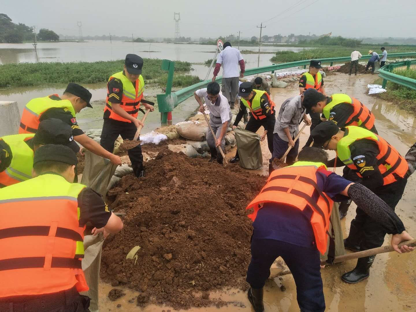 �������ս�����̳- ��Ȩ���Ĳ��˵�����