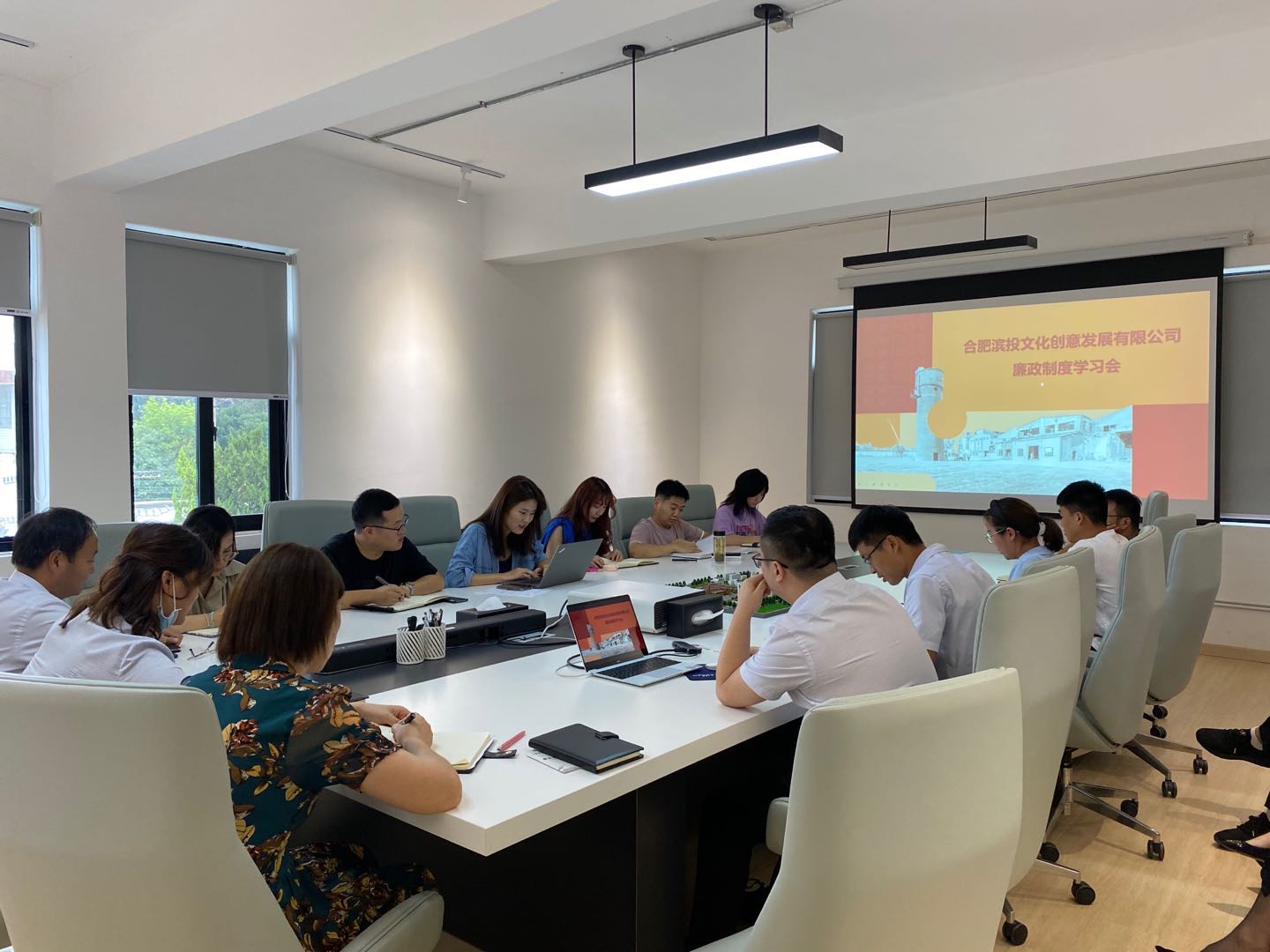 �������ս�����̳- ��Ȩ���Ĳ��˵�����