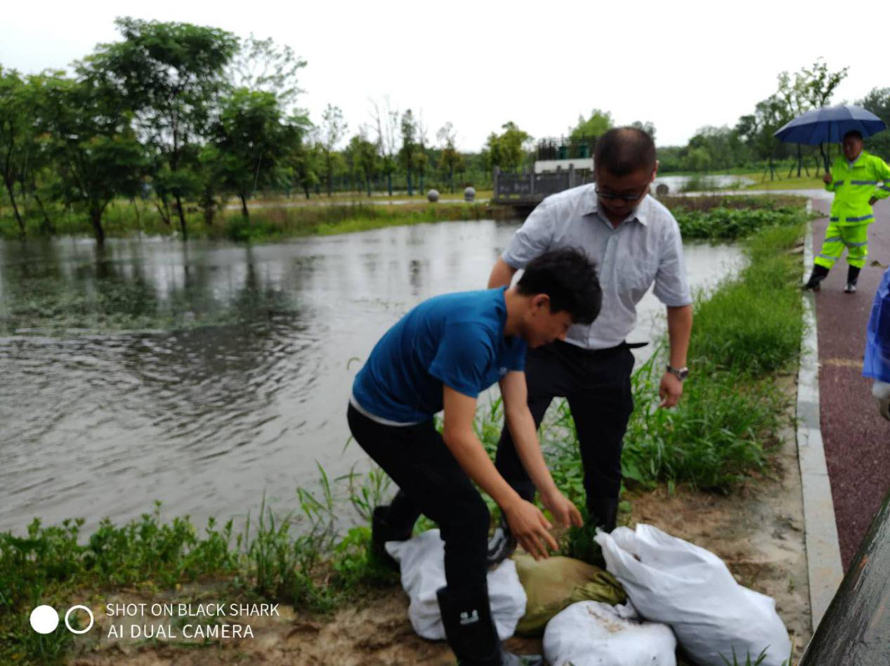 �������ս�����̳- ��Ȩ���Ĳ��˵�����