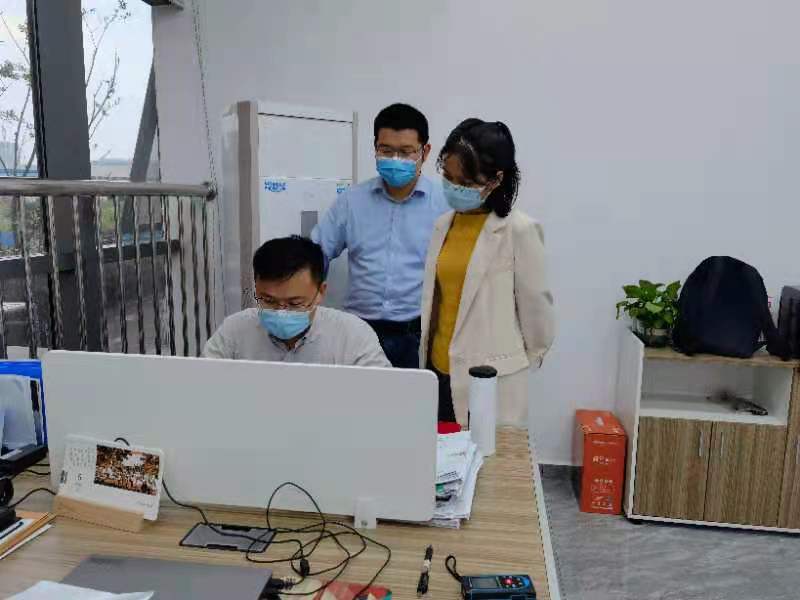 �������ս�����̳- ��Ȩ���Ĳ��˵�����