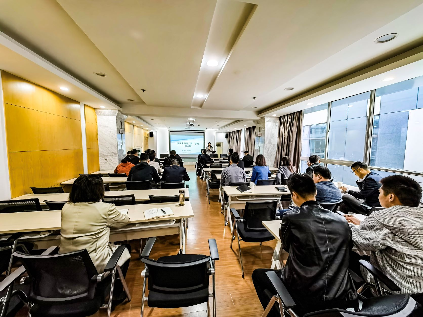 �������ս�����̳- ��Ȩ���Ĳ��˵�����