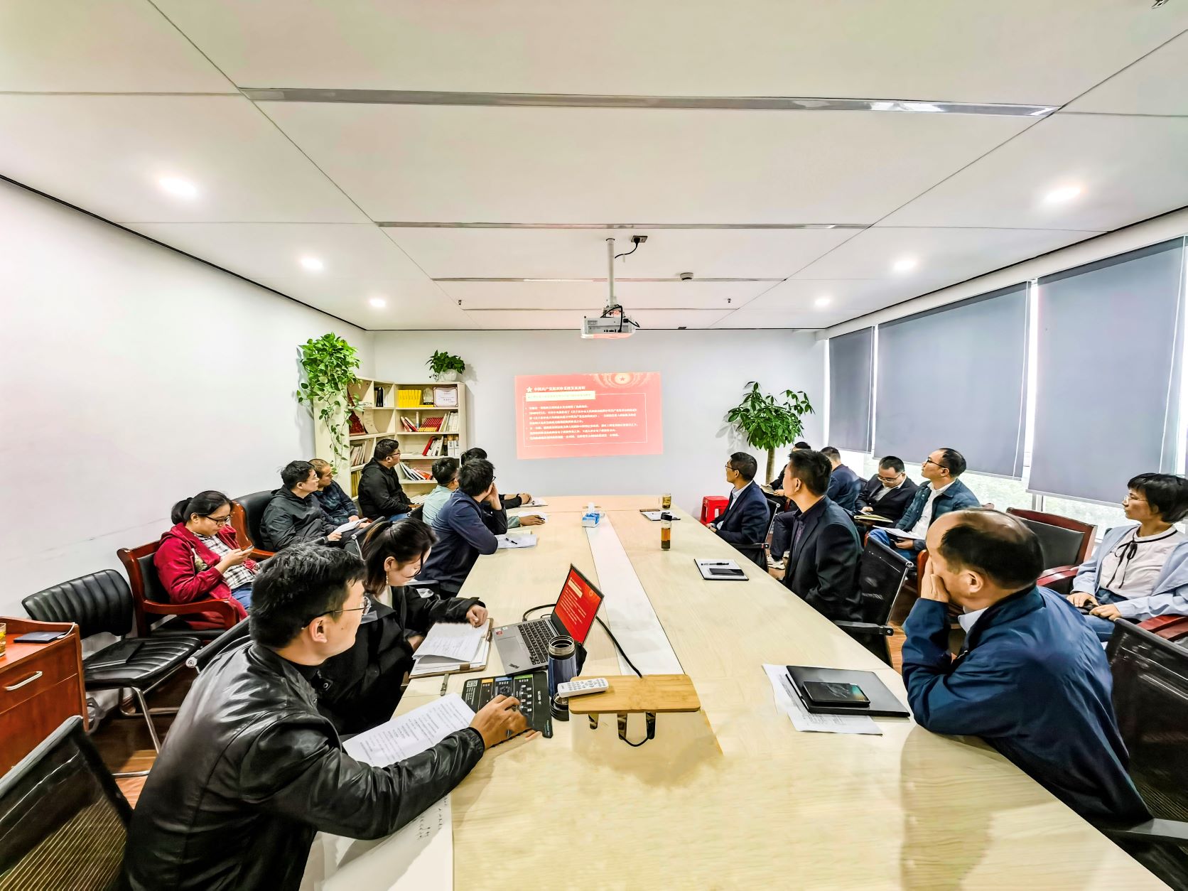 �������ս�����̳- ��Ȩ���Ĳ��˵�����