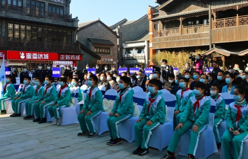 �������ս�����̳- ��Ȩ���Ĳ��˵�����