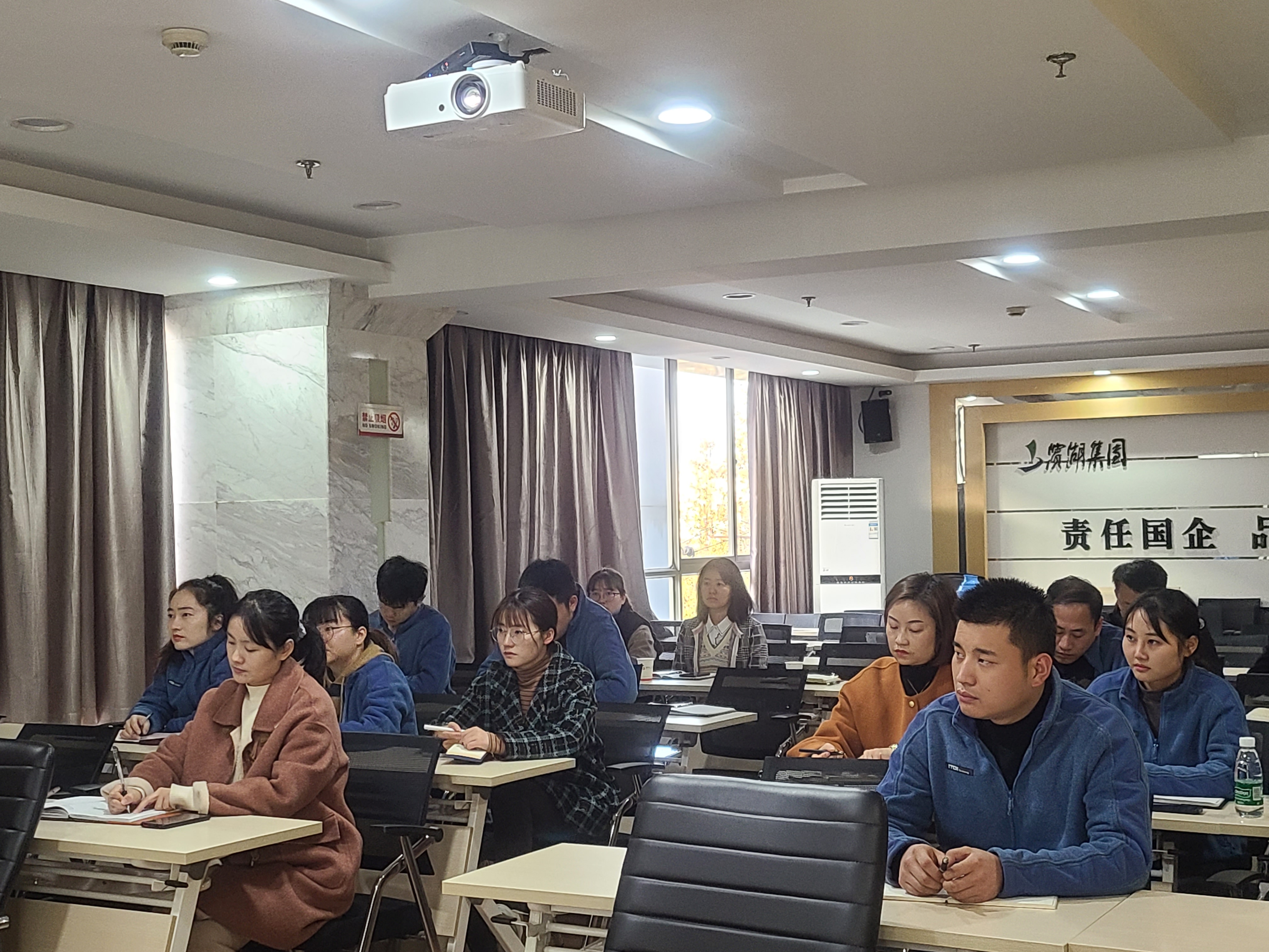 �������ս�����̳- ��Ȩ���Ĳ��˵�����