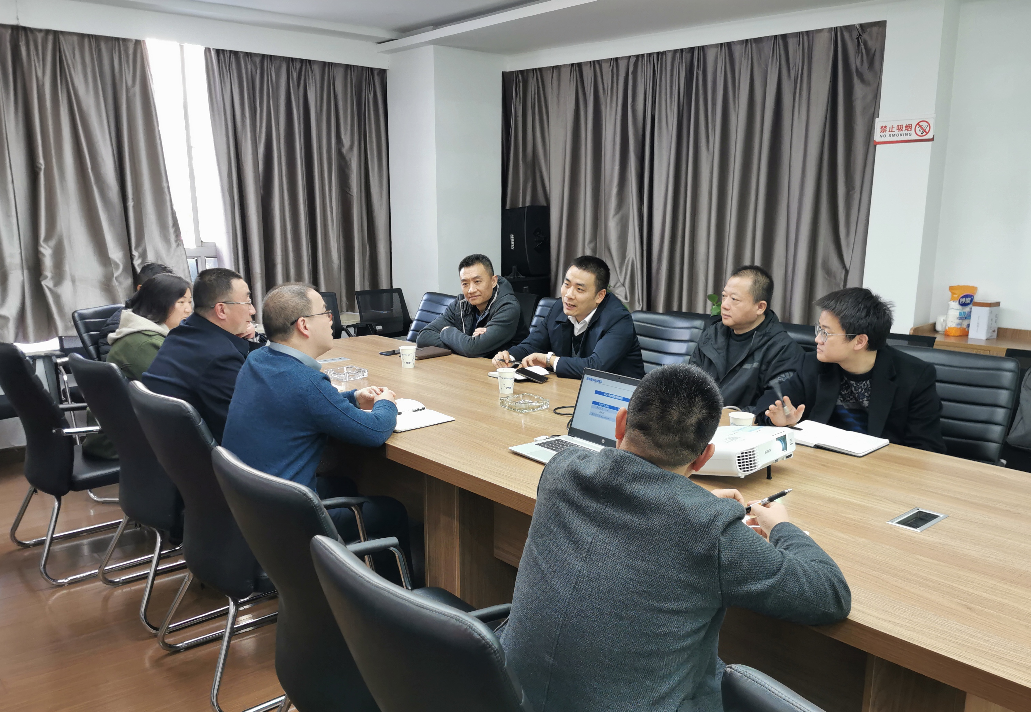 �������ս�����̳- ��Ȩ���Ĳ��˵�����