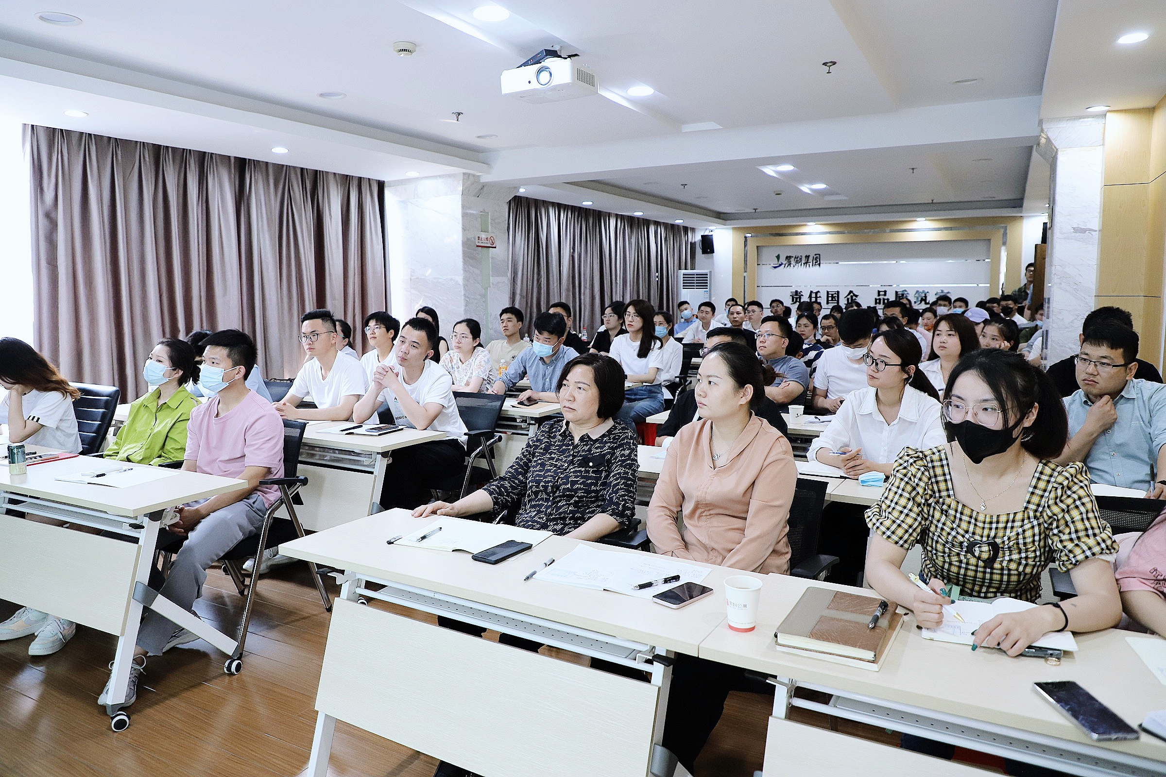 �������ս�����̳- ��Ȩ���Ĳ��˵�����