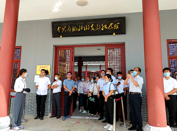 �������ս�����̳- ��Ȩ���Ĳ��˵�����