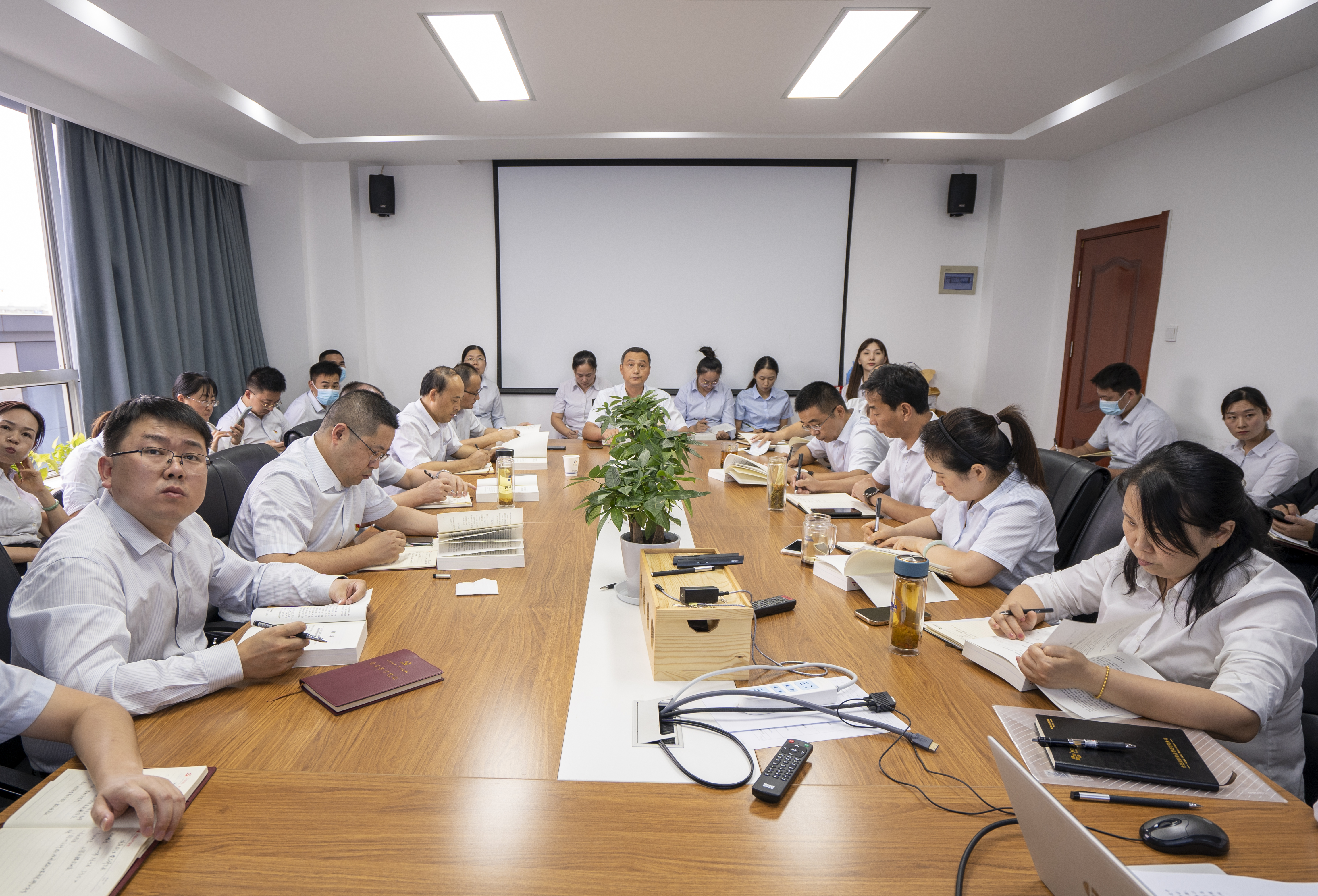 �������ս�����̳- ��Ȩ���Ĳ��˵�����