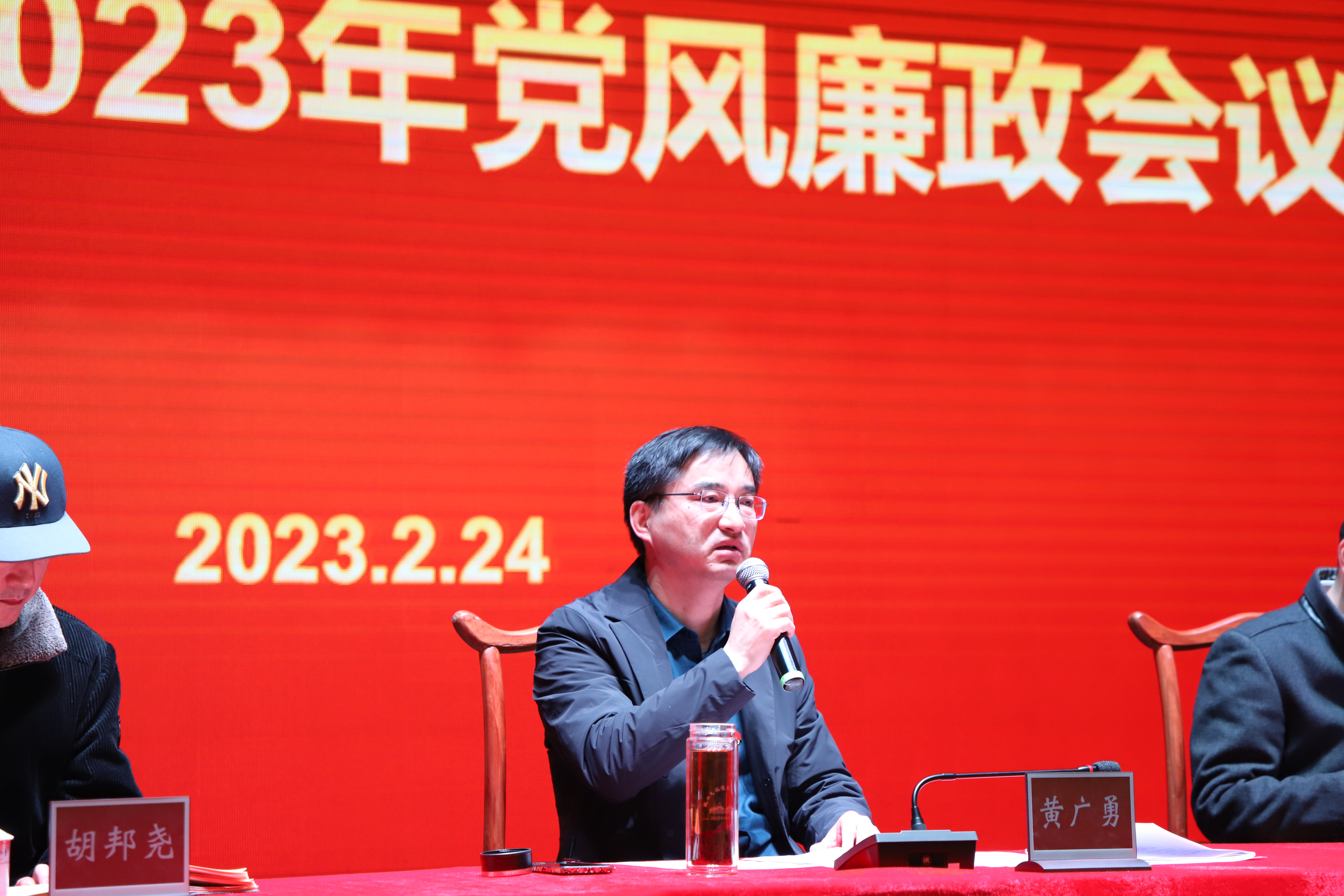 �������ս�����̳- ��Ȩ���Ĳ��˵�����