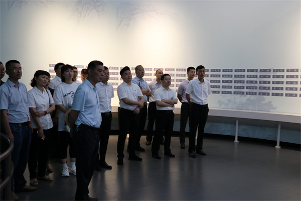 �������ս�����̳- ��Ȩ���Ĳ��˵�����