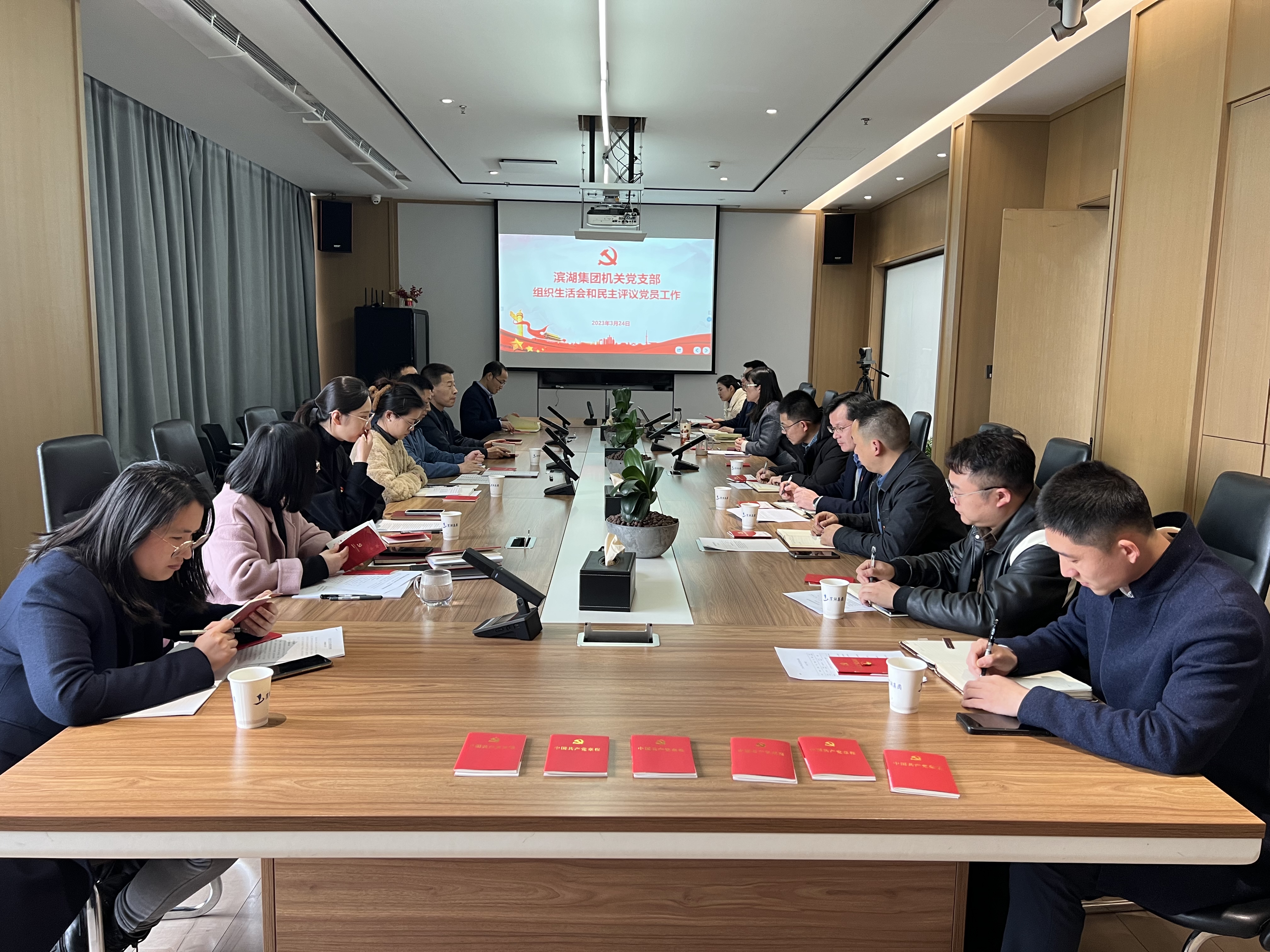 �������ս�����̳- ��Ȩ���Ĳ��˵�����