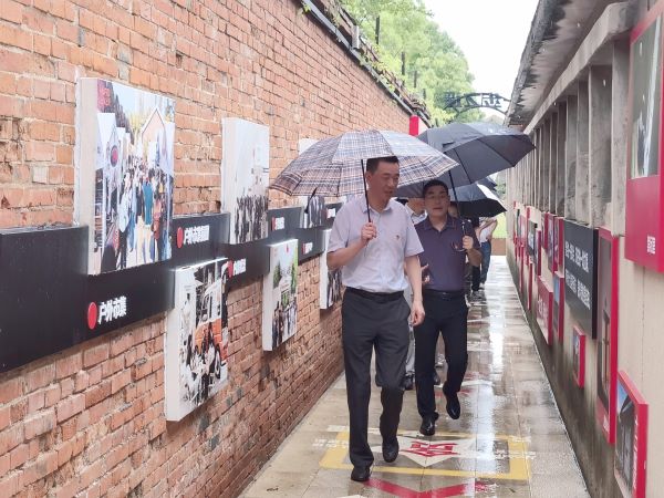 �������ս�����̳- ��Ȩ���Ĳ��˵�����