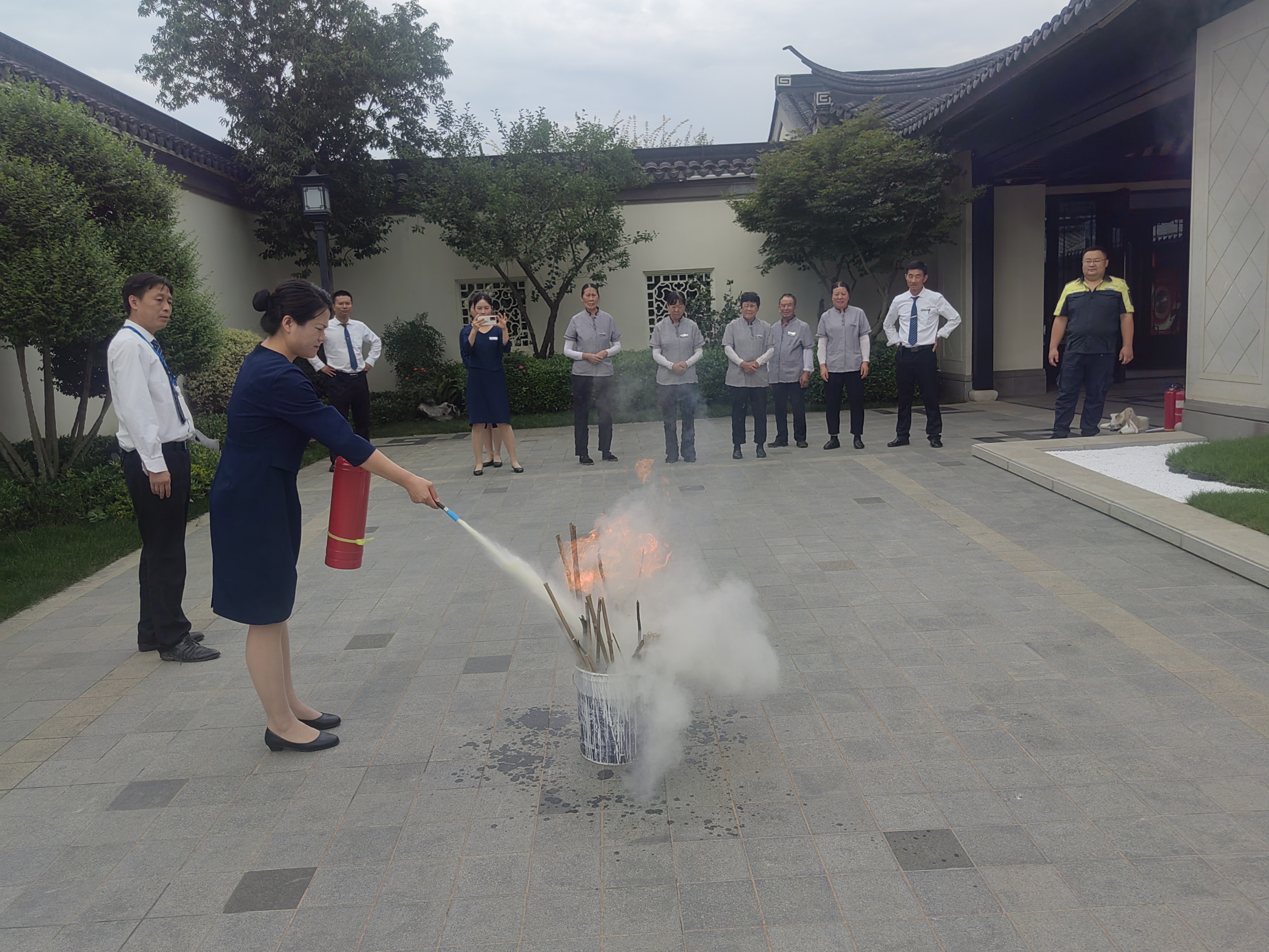 �������ս�����̳- ��Ȩ���Ĳ��˵�����