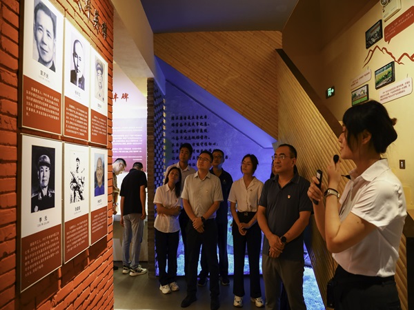 �������ս�����̳- ��Ȩ���Ĳ��˵�����